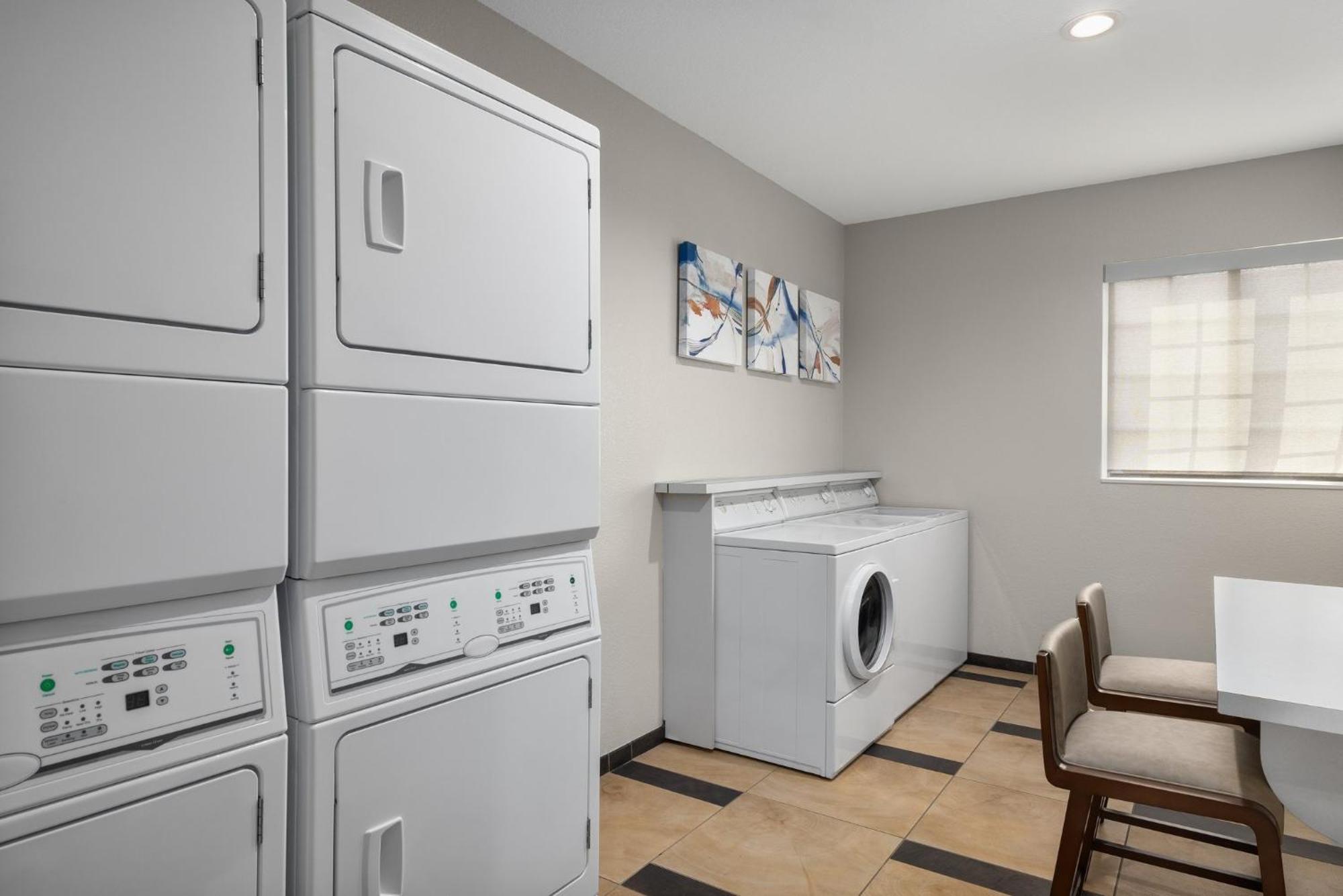 Candlewood Suites Alexandria By Ihg Buitenkant foto
