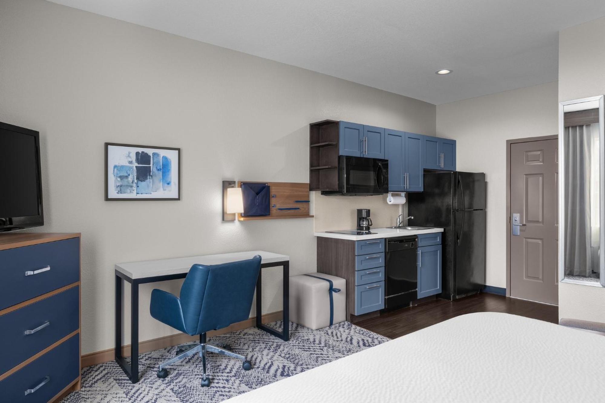 Candlewood Suites Alexandria By Ihg Buitenkant foto
