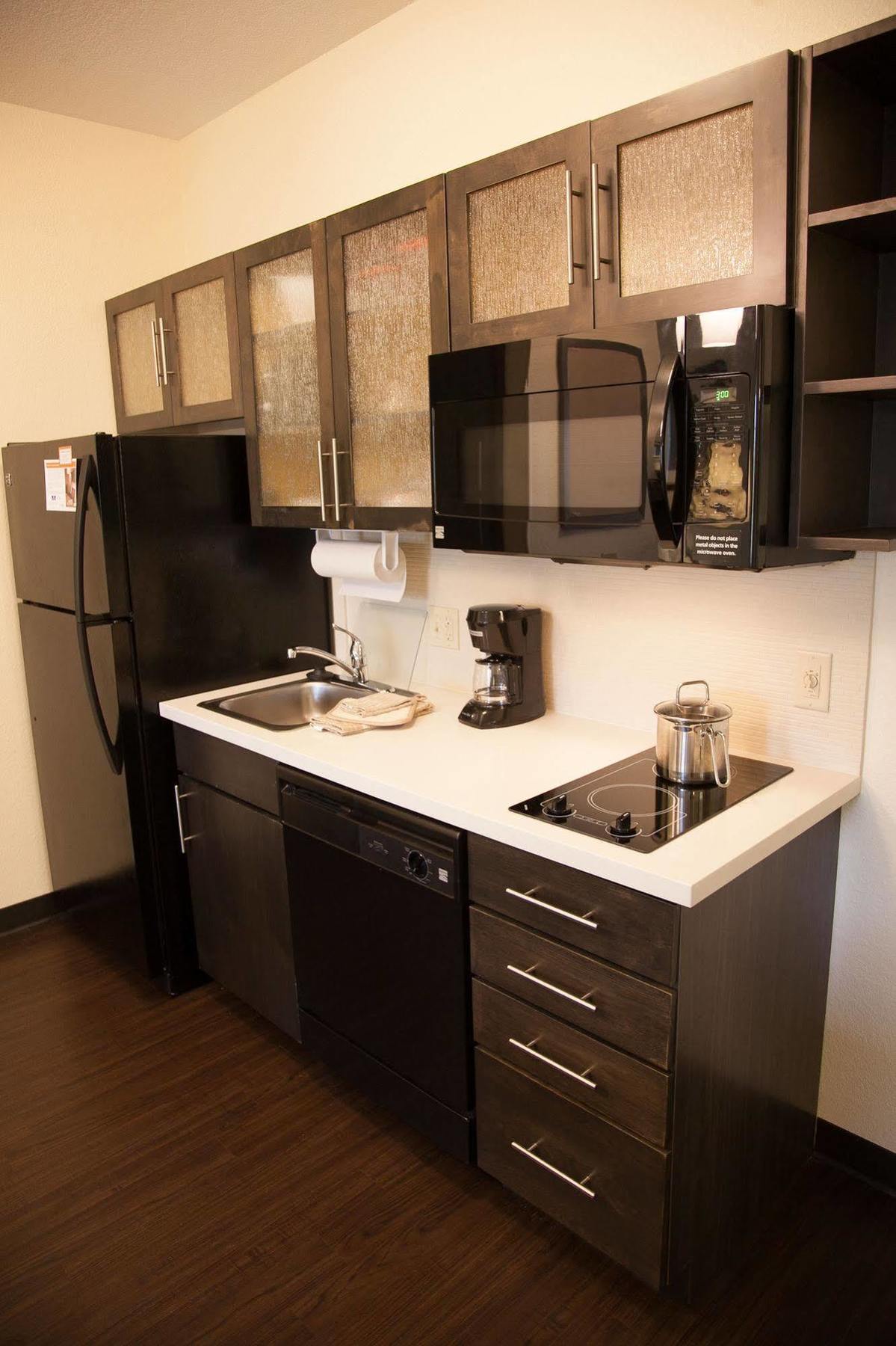 Candlewood Suites Alexandria By Ihg Buitenkant foto